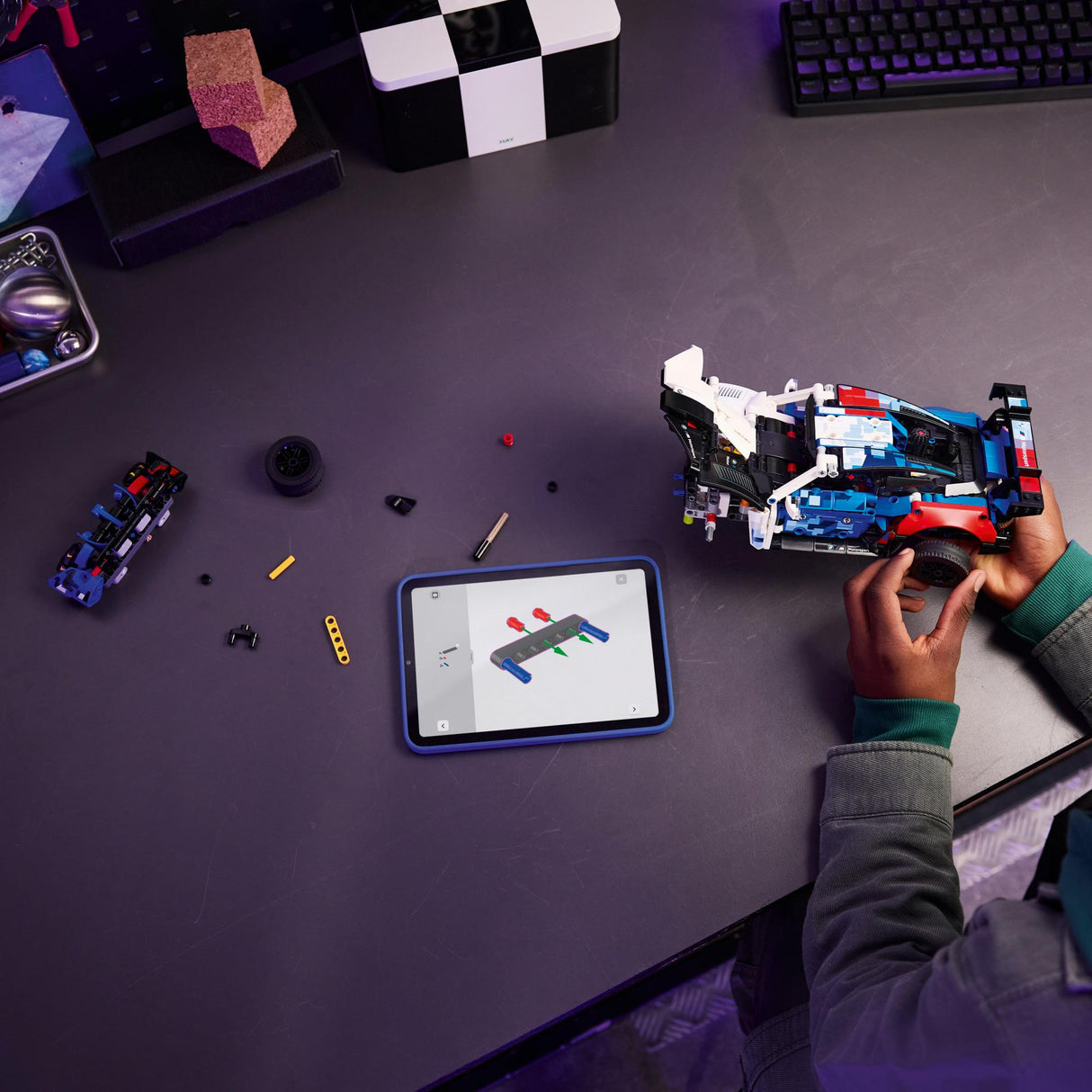 LEGO - Technic - BMW M4 GT3 EVO Race Car (42226) LEGO