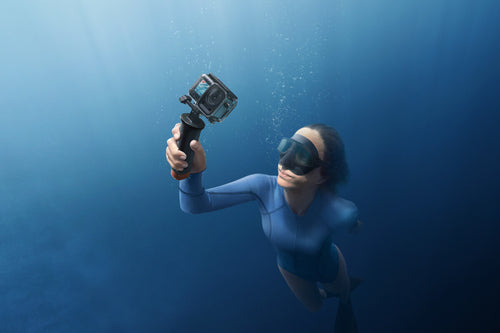 DJI Osmo Action Diving Accessory Kit – Dykkerhus og flydegreb – Eksempel på undervandsbrug; kamera medfølger ikke