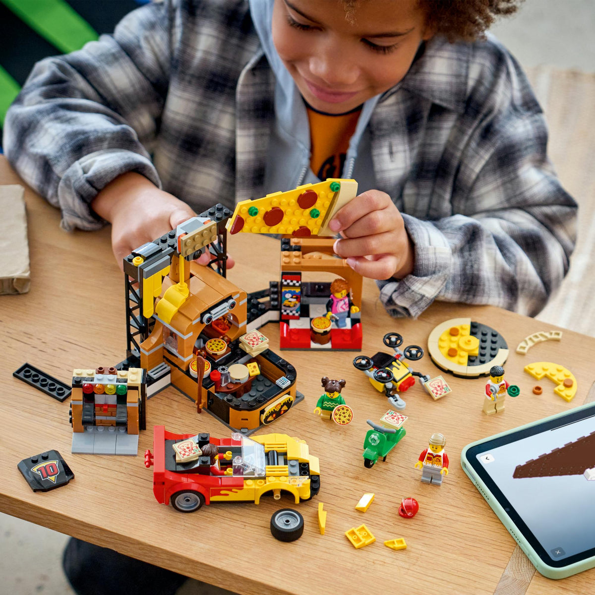 LEGO 60496 City pizza delivery experience with vehicles LEGO