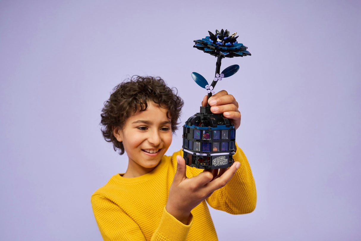 LEGO - Wednesday - Black Dahlia Flower (76784) LEGO