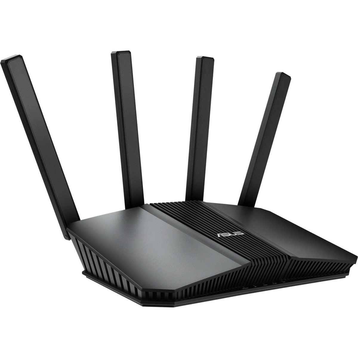 ASUS RT-BE82U – sort router med fire antenner set skråt forfra