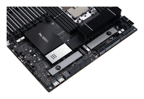 ASUS Pro WS W790E-SAGE SE – nærbillede af sokkel og hukommelsespladser