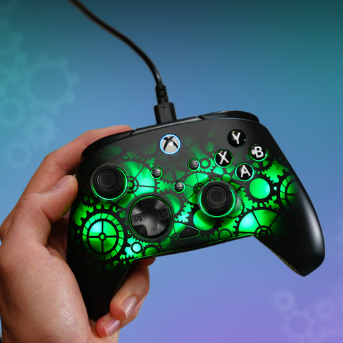 Turtle Beach Afterglow Ignite Time Machine – Xbox/PC – Controller med grønt lys i hånden