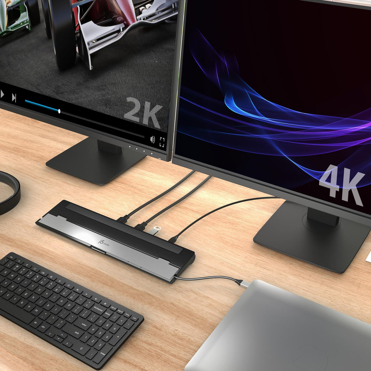 J5 USB-C® DUAL HDMI™ DOCKING STATION J5