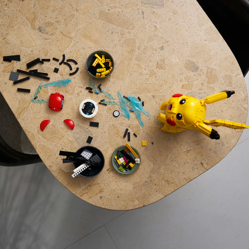 LEGO - Pokémon - Pikachu and Poké Ball (72152) Lego