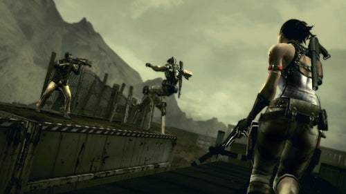Resident Evil 5 (Platinum Hits) (Import) – Xbox 360 – spilgrafik