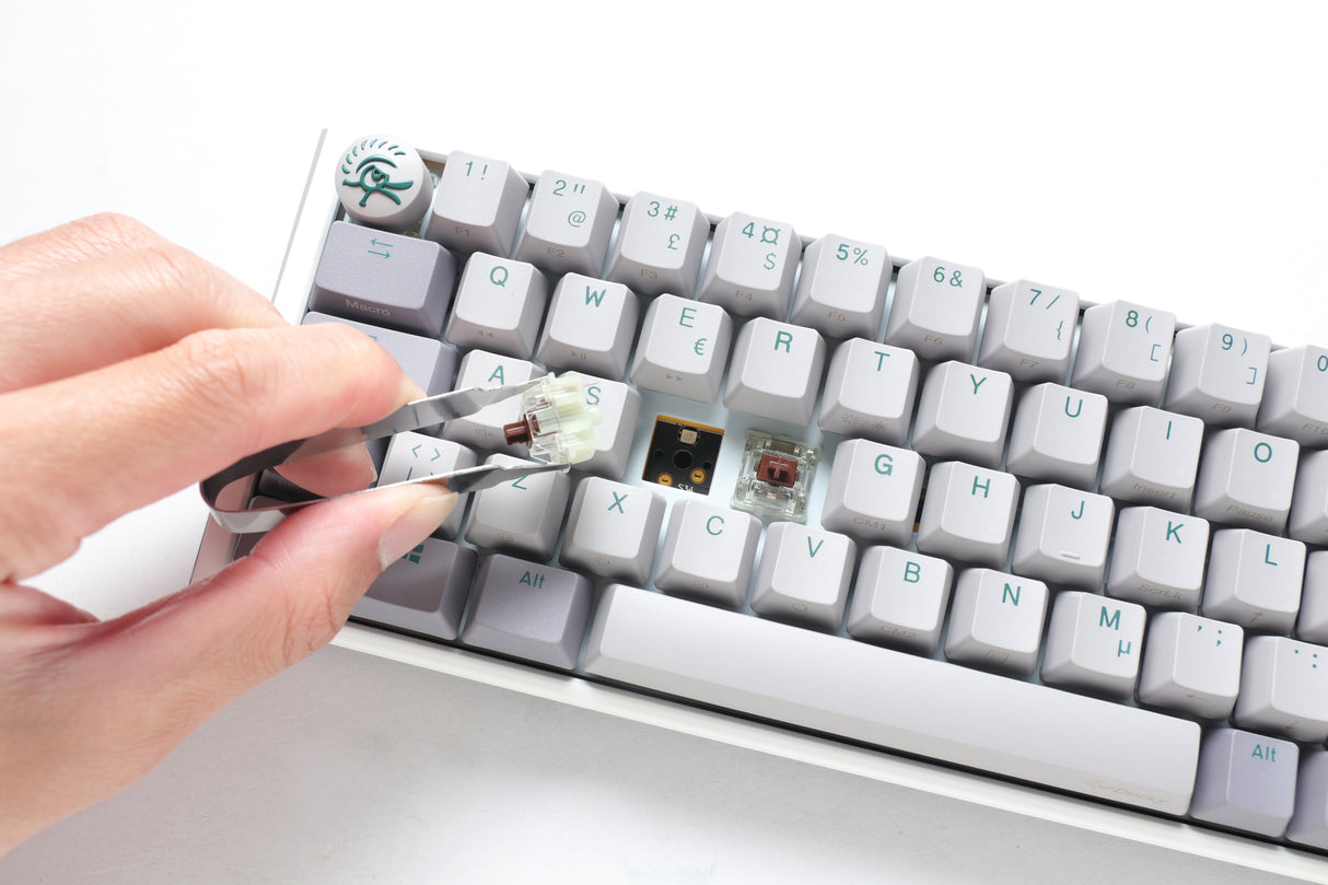 Ducky One 3 - Mist Nordic - Mini 60% - Körsbärsröd - RGB