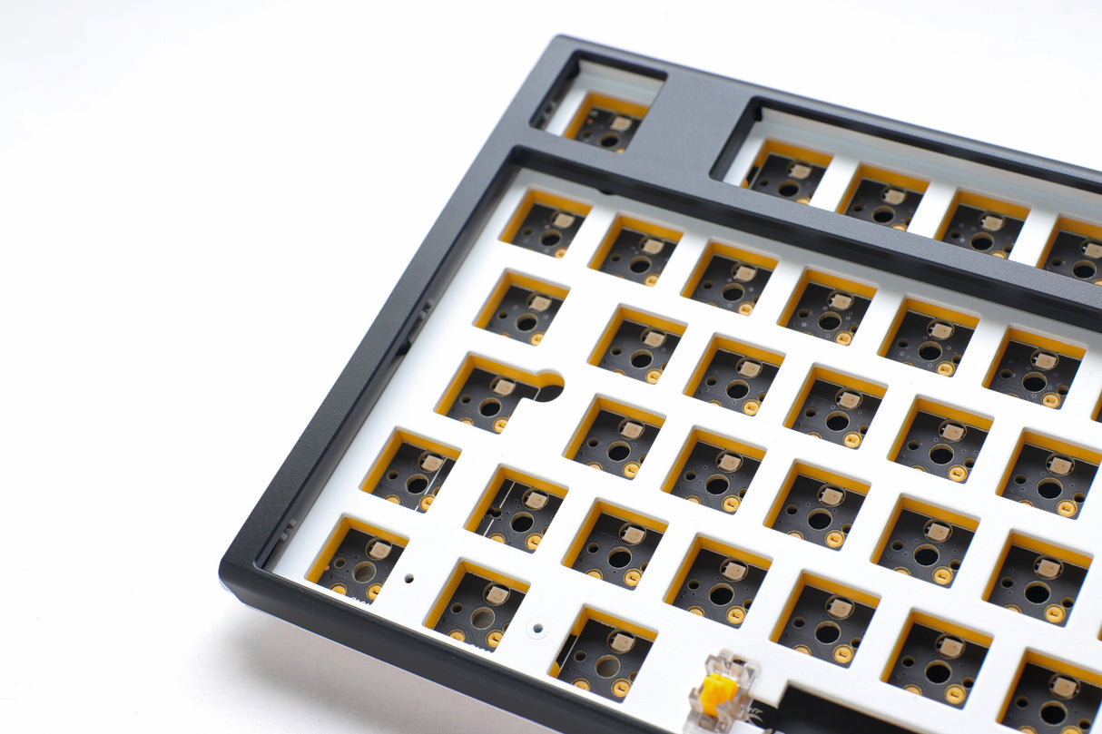 Ducky One 3 - Hot Swap ISO Barebone Black - TKL - RGB - Without Switches/keycaps