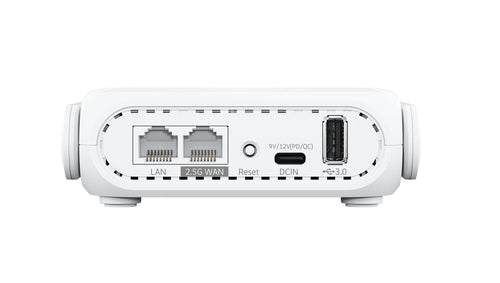 Hvid ASUS RT-BE58 Go rejserouter – bagside med foldede antenner