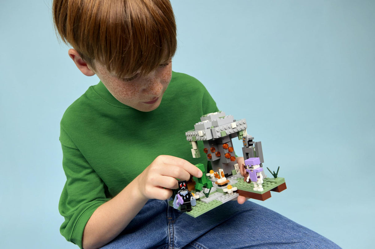 LEGO - Minecraft - The Pale Garden (21586) LEGO