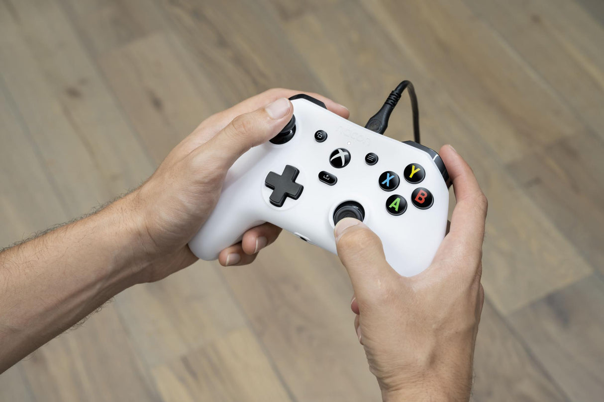 Nacon instegskontroll vit/Xbox Series X
