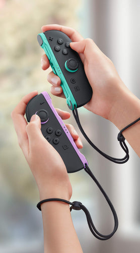 Nintendo Joy-Con 2 par Lyselilla/Lysegrøn Switch 2 – Joy-Con 2 i brug