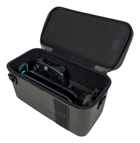 Turtle Beach PlayTrek 2-in-1 – Switch 2-rejsetaske – Sort – åben taske med illustrative konsoldele; konsol medfølger ikke