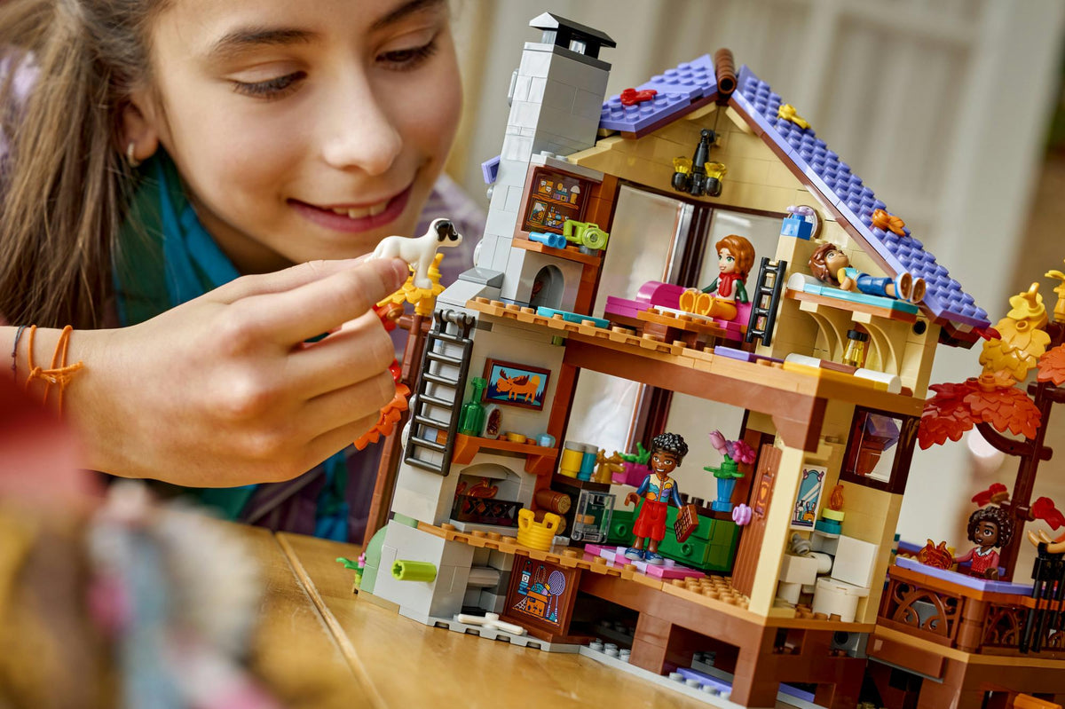 LEGO - LEGO Friends - Cosy Autumn Forest Cabin (42705) LEGO