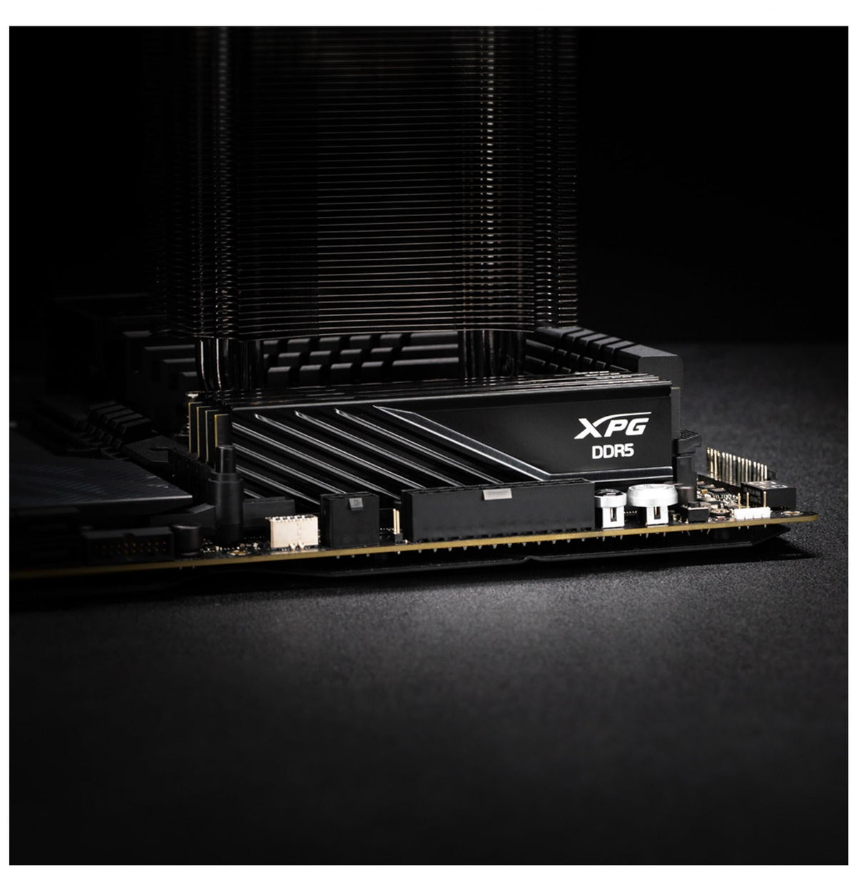 XPG LANCER BLADE DDR5 SDRAM 32GB CL46 On-die ECC DIMM 288-PIN ADATA Technology