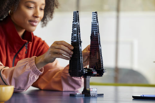 LEGO Star Wars 75406 – Kylo Rens kommandofærge – kommandofærge med foldede vinger