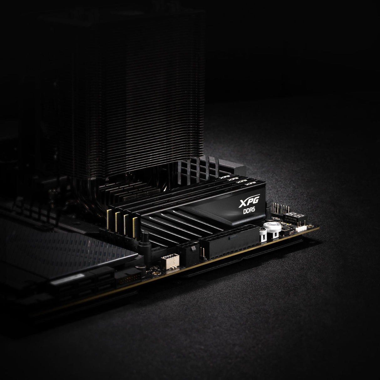 XPG LANCER BLADE DDR5 SDRAM 32GB CL46 On-die ECC DIMM 288-PIN ADATA Technology