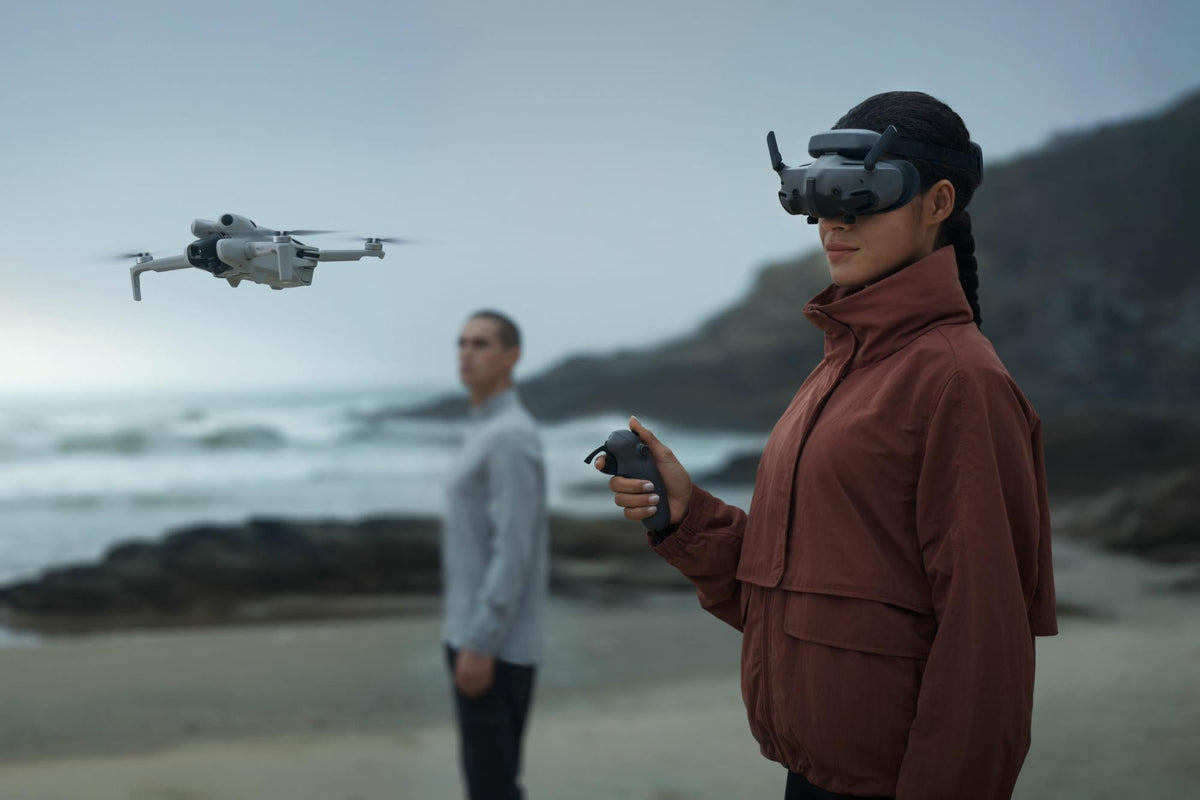 DJI - RC Motion 3: Elevate Your Aerial Filming Experience DJI