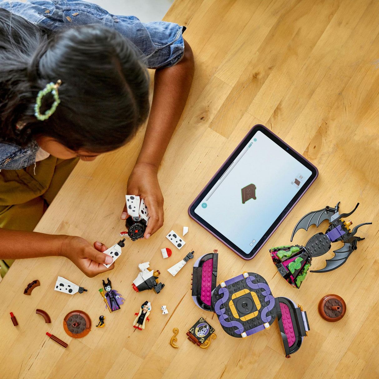 LEGO 43262 Disney Classic The Clothes of Maleficent & Cruella de Vil LEGO