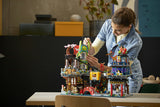 LEGO NINJAGO 71799 – NINJAGO Citys markeder – bygger arbejder på modellens øverste etager