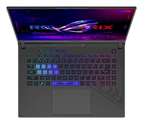 ASUS ROG Strix G16 G614PR-RV004W – tastatur og arbejdsflade set ovenfra