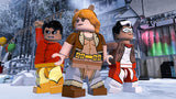 LEGO Marvel Super Heroes 2 – LEGO-figurer foran en bygning