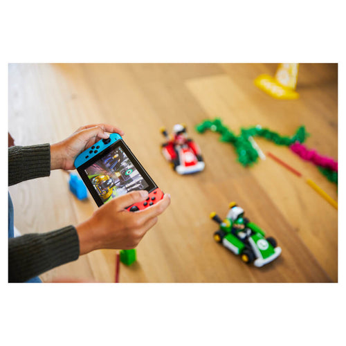 Mario Kart Live: Home Circuit - Mario Edition. Nintendo
