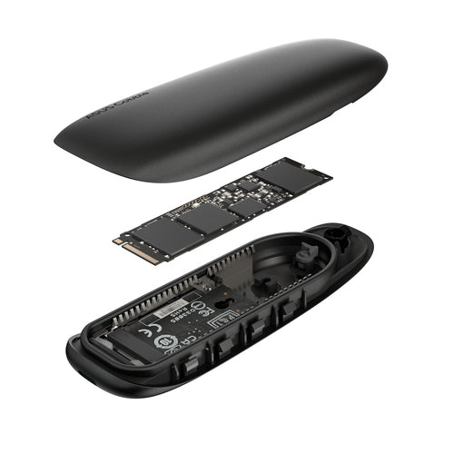 ASUS Cobble sort SSD-kabinet – kabinet adskilt med vist SSD til illustration