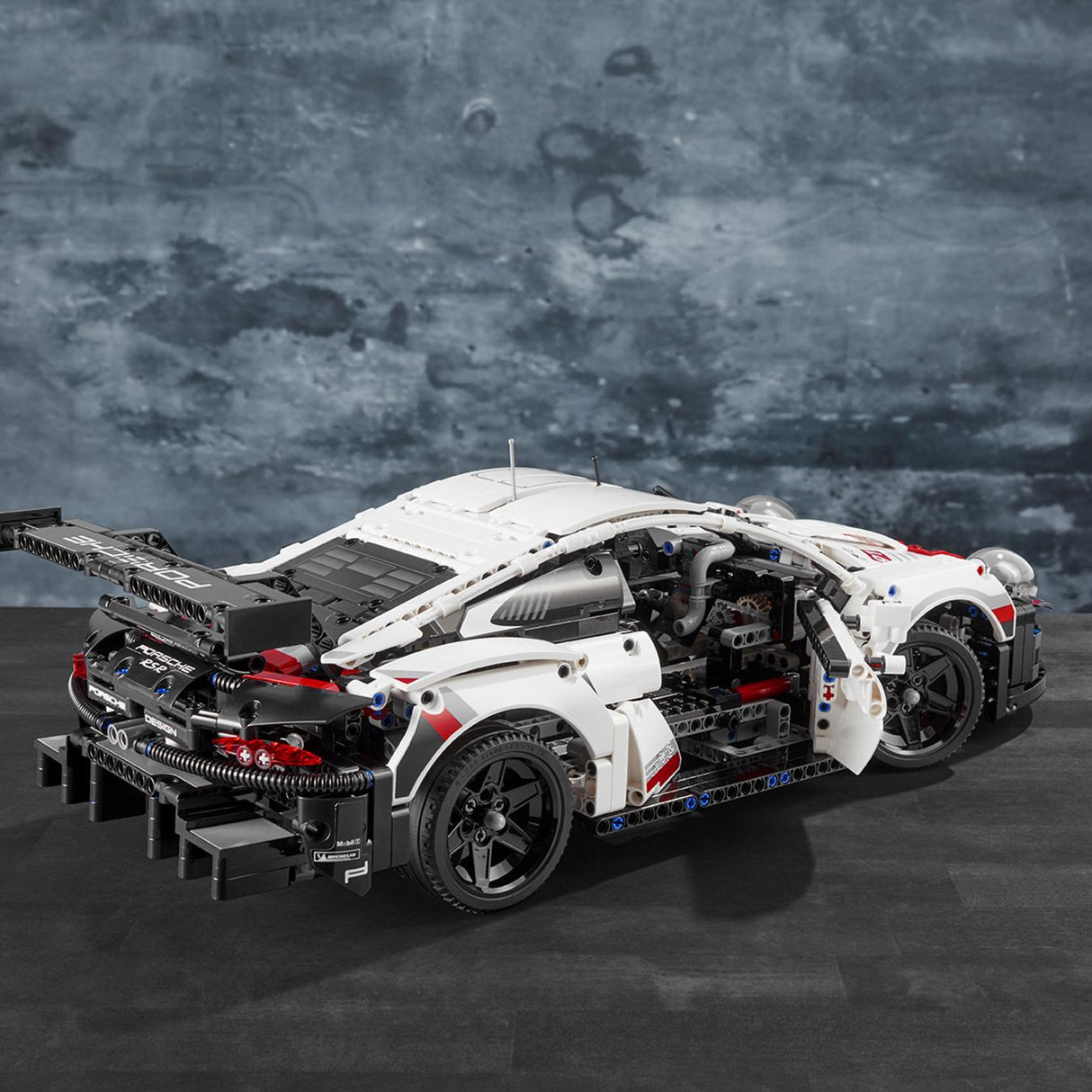 LEGO 42096 Technic Porsche 911 RSR LEGO