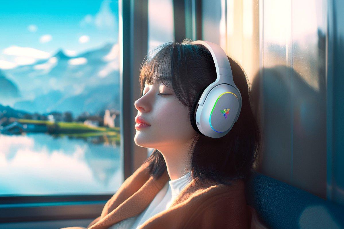 Razer - Barracuda X Chroma - White Razer