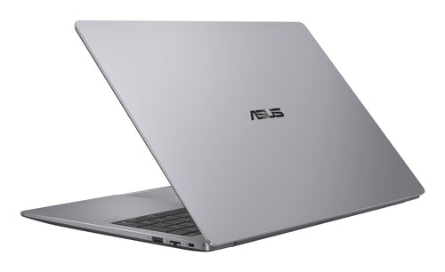 ASUS ExpertBook P5 G2 PM5606CGA-SH0105X – set skråt forfra (vinkel 4); tastaturlayout illustrativt
