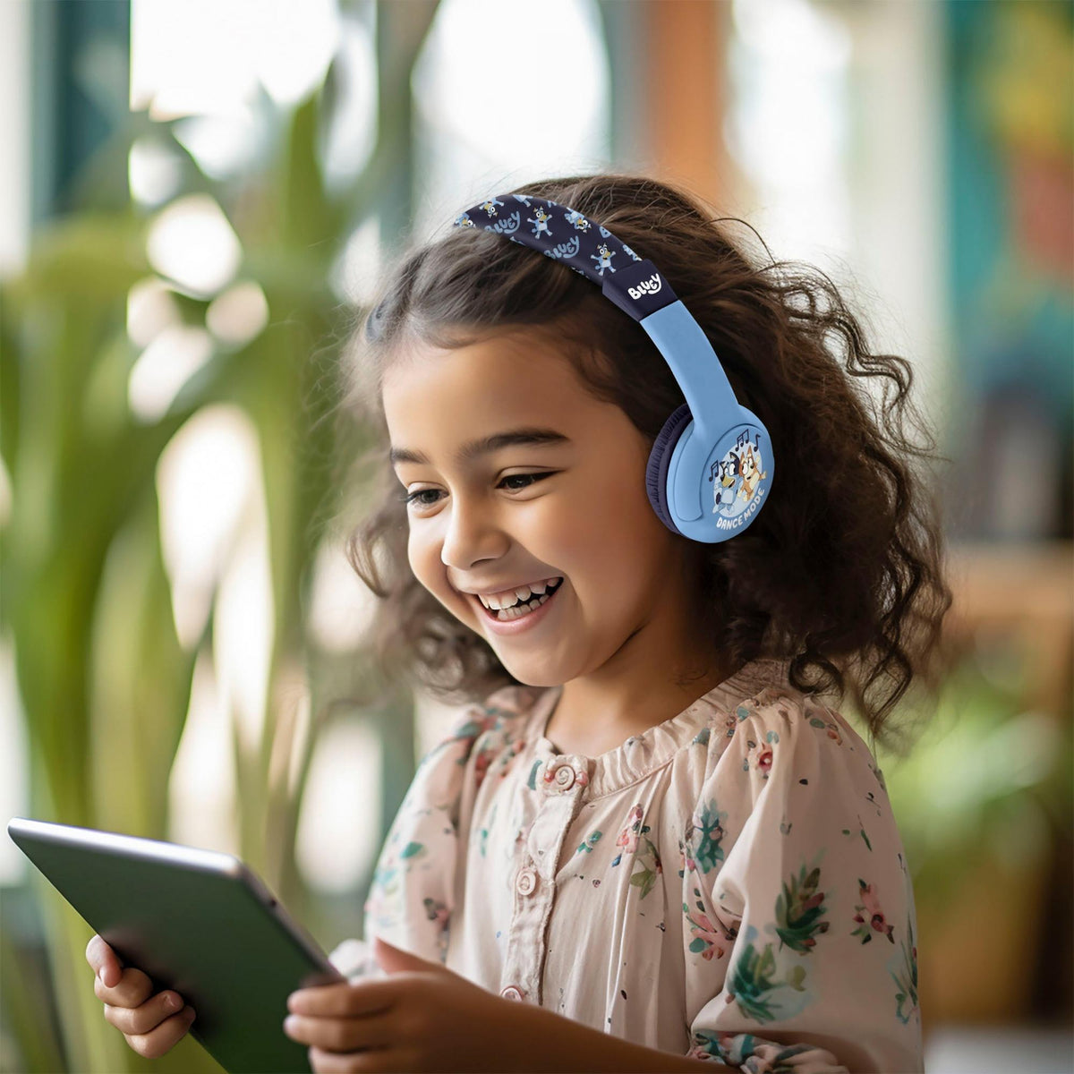 OTL - Bluey childrens headphones OTL