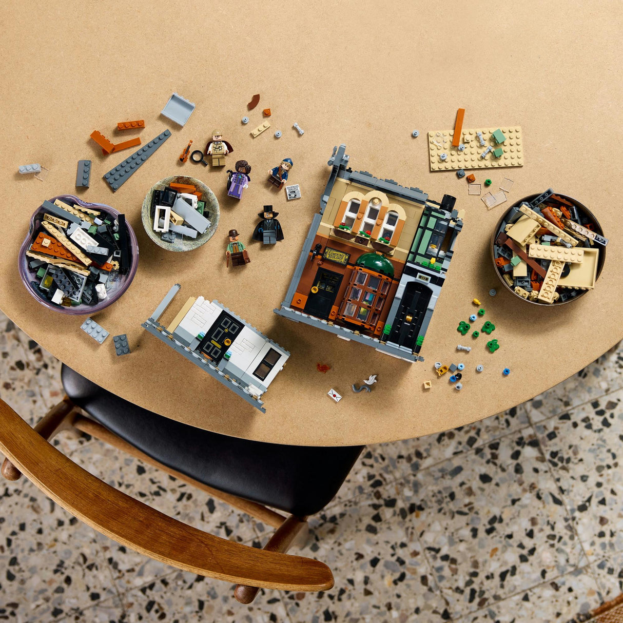 LEGO - Icons - Sherlock Holmes: Book Nook (10351) LEGO