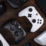 8BitDo Ultimate 3-mode Controller Xbox/PC Hvid – Farvevarianter illustreret, kun hvid udgave medfølger