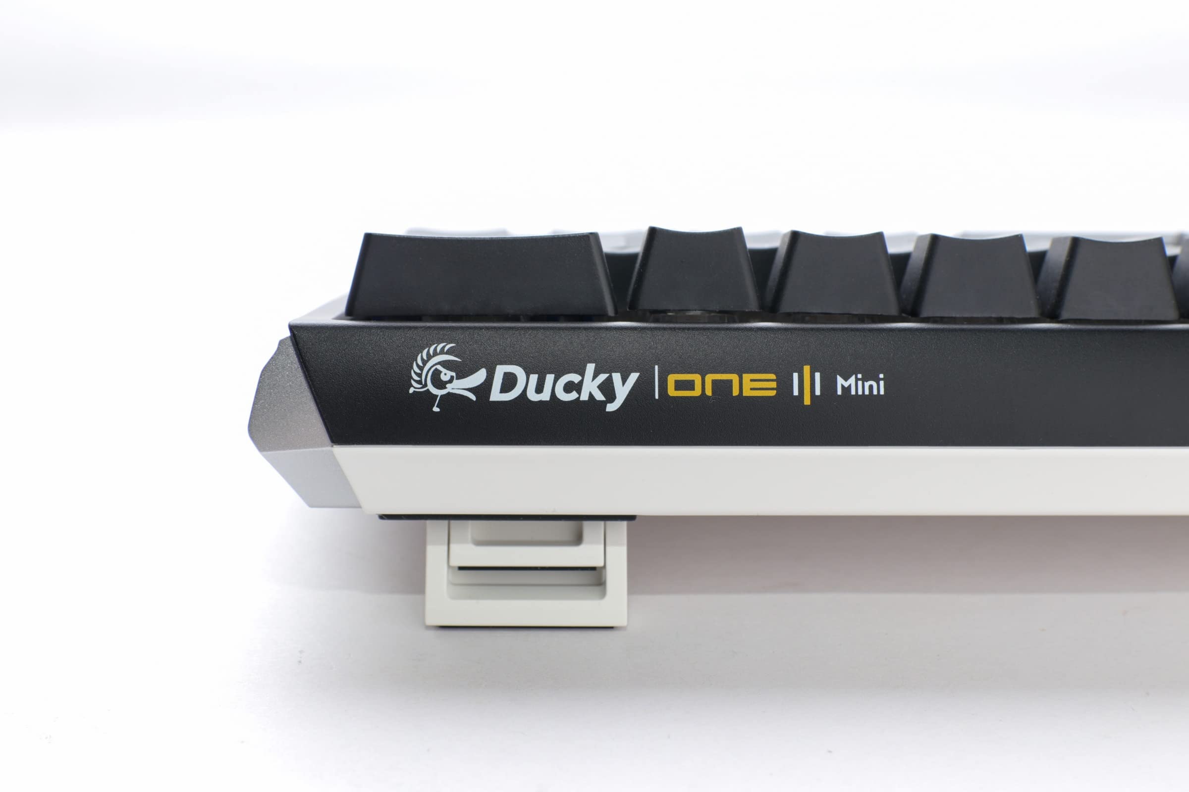 Ducky One 3 - Classic Black / White Nordic - Mini 60% - Cherry Brown