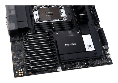 ASUS Pro WS W790E-SAGE SE – nærbillede af køleplader og chipset