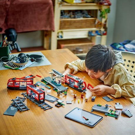 LEGO 60423 City Tram with Stop