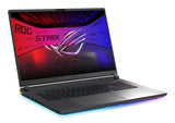 ASUS ROG Strix G18 G815LW-SA358W – set skråt forfra (vinkel 2); layout på billedet er illustrativt