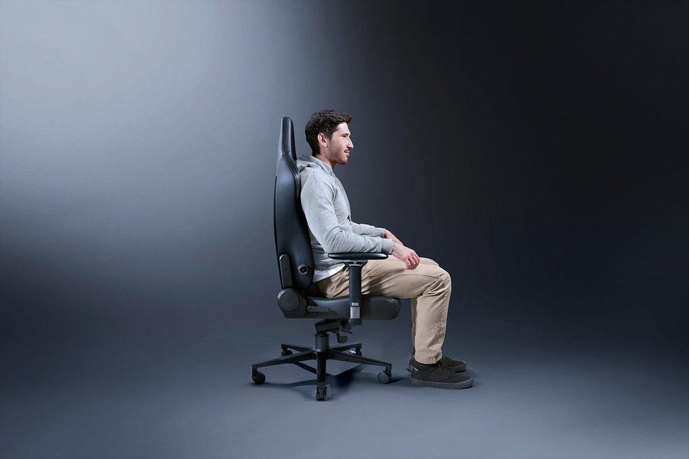 Razer Iskur V2 – Ergonomic Gaming Chair with Reactive Lumbar Support Razer