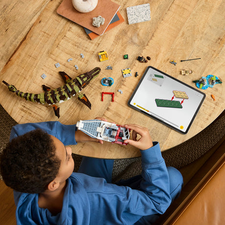 LEGO Jurassic World 76974 – Bådmission: Klodsbygget mosasaur – byggeri med modeldele og LEGO Builder
