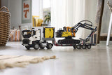 LEGO Technic 42175 Volvo FMX og EC230 – modeller på bord