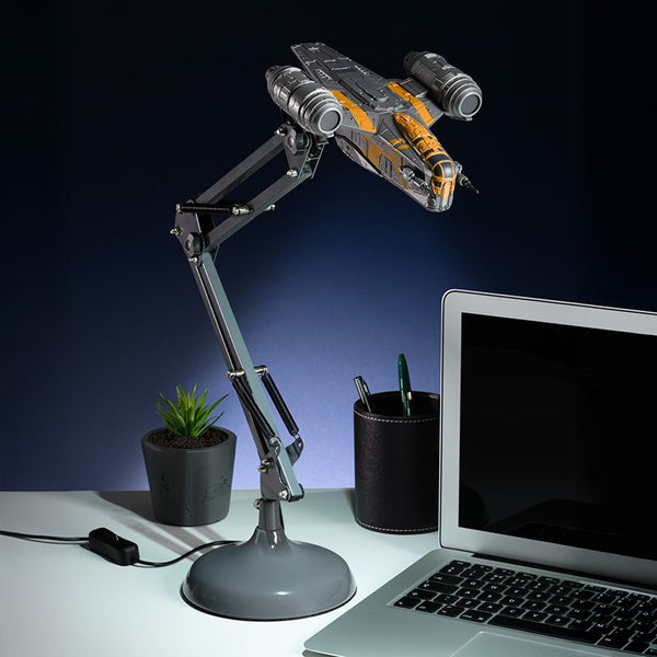 The Mandalorian Razor Crest Justerbar Skrivebordslampe