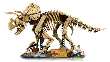 LEGO Jurassic World 77985 Triceratops-fossil – skeletmodel på base med navneskilt
