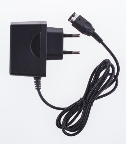Freaks And Geeks - DS fat/GBA SP AC adapter (in F&G bag + label)