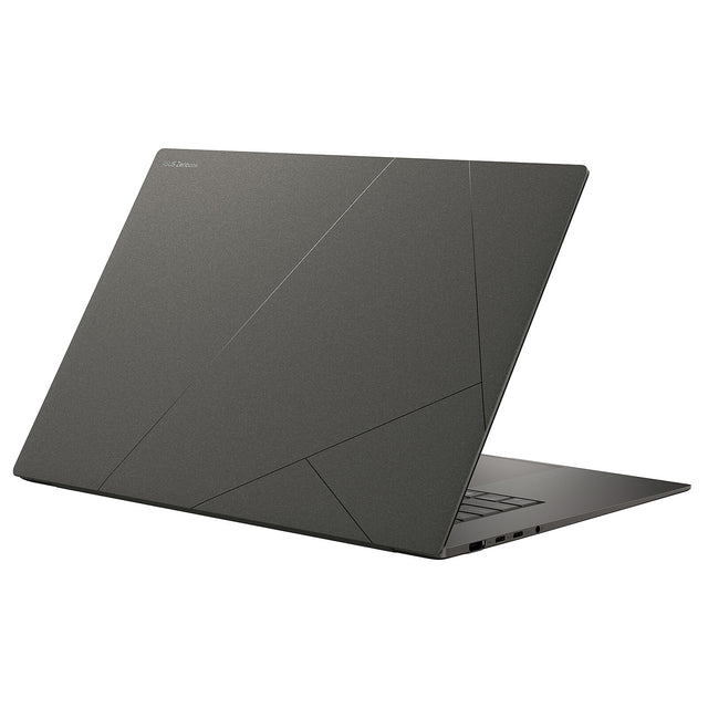 ASUS Zenbook S16 UM5606KA i Zumaia Gray – bagside af den åbne bærbare