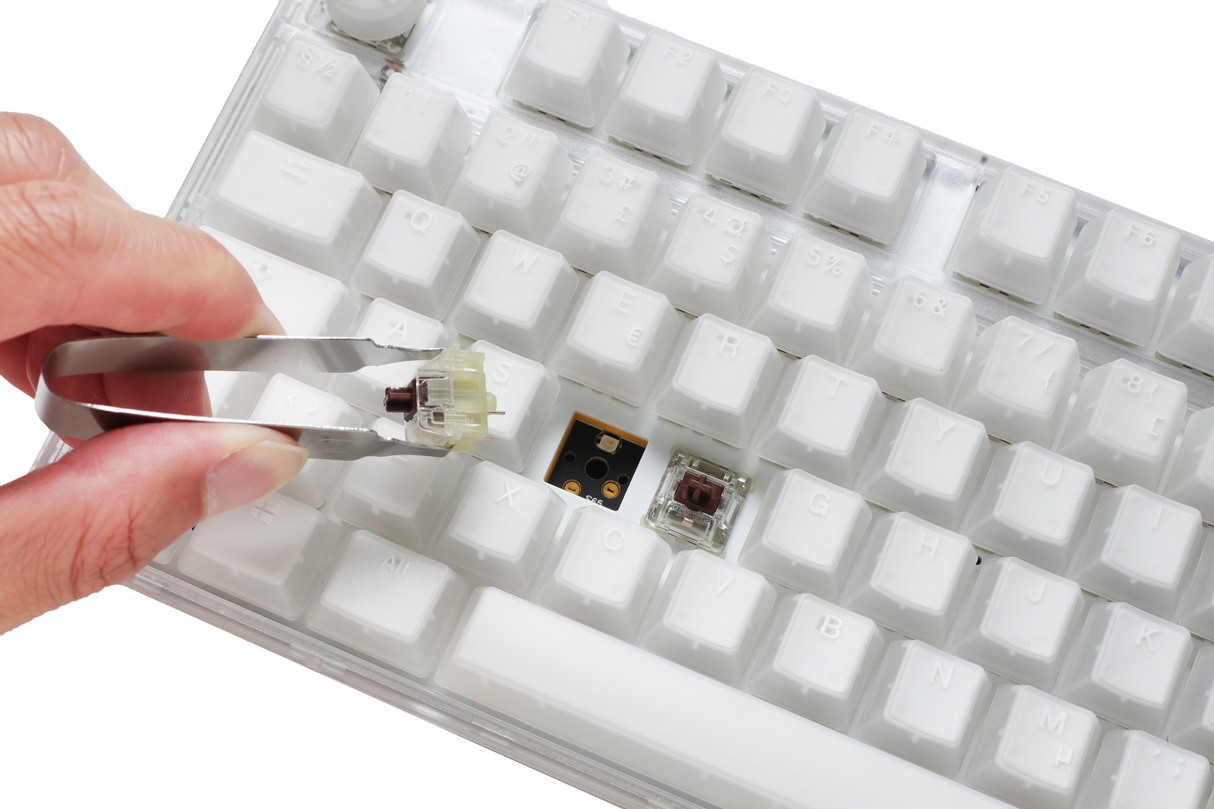 Ducky One 3 - Aura White Nordic - Fullsize - Cherry Brown - RGB