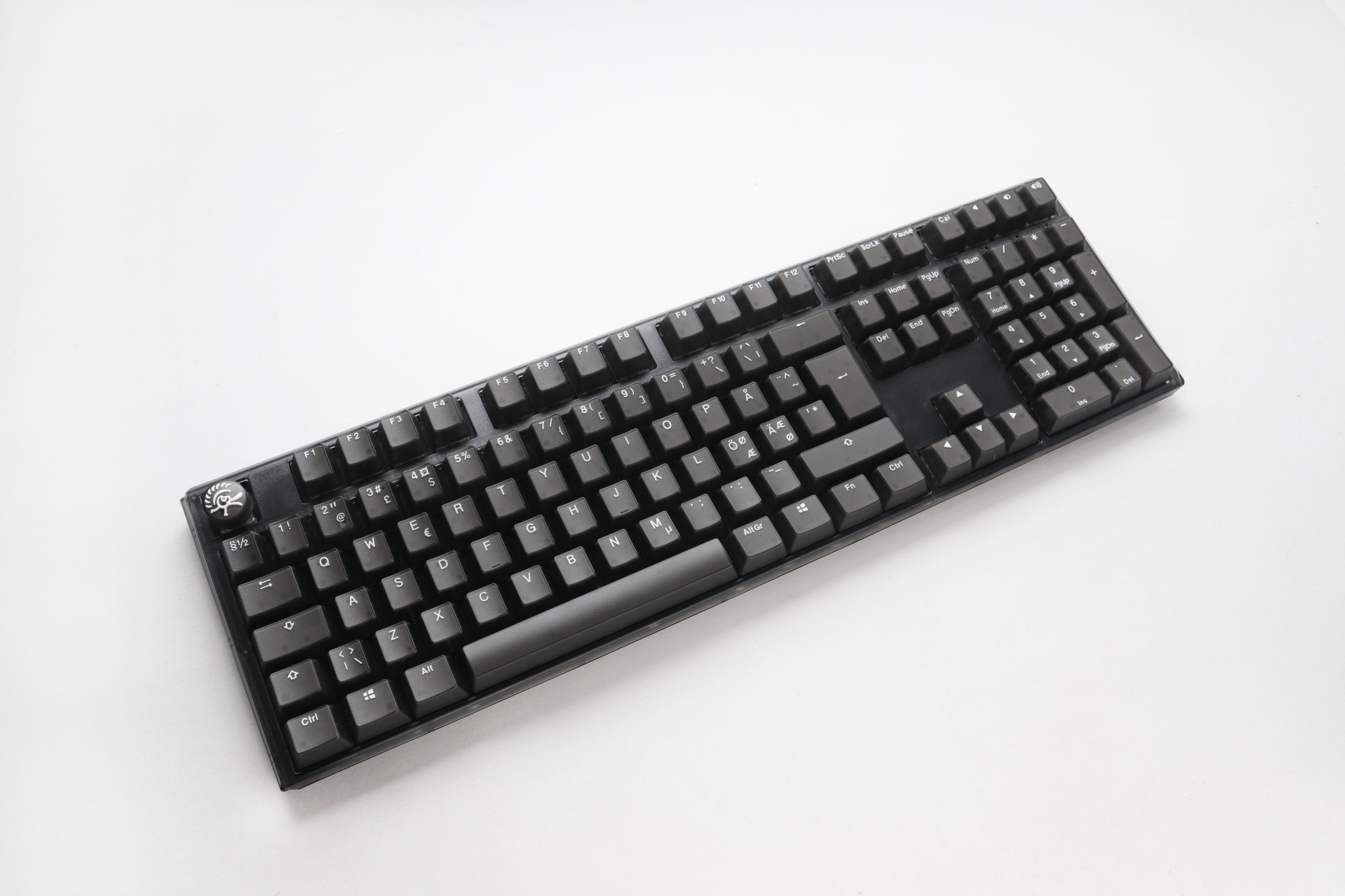 Ducky One 3 - Aura Black Nordic - Fullstorlek - Gateron Baby Kangaroo - RGB