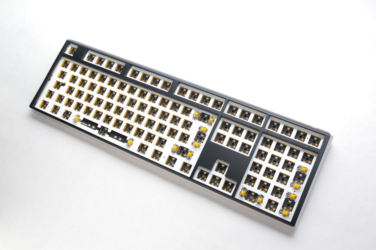 Ducky One 3 - Hot Swap ISO Barebone Black - Fullsize - RGB - Uden Switches/keycaps