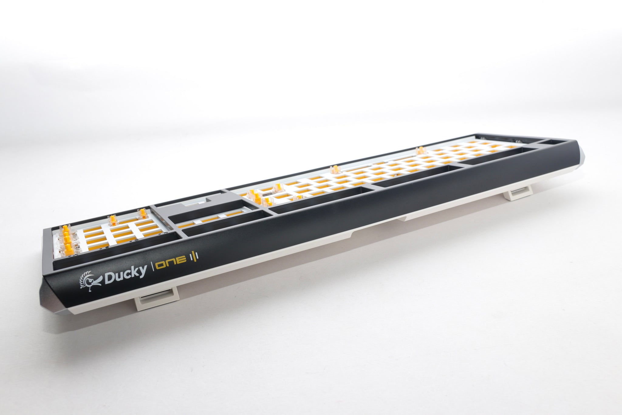 Ducky One 3 - Hot Swap ISO Barebone Black - Fullsize - RGB - Uden Switches/keycaps