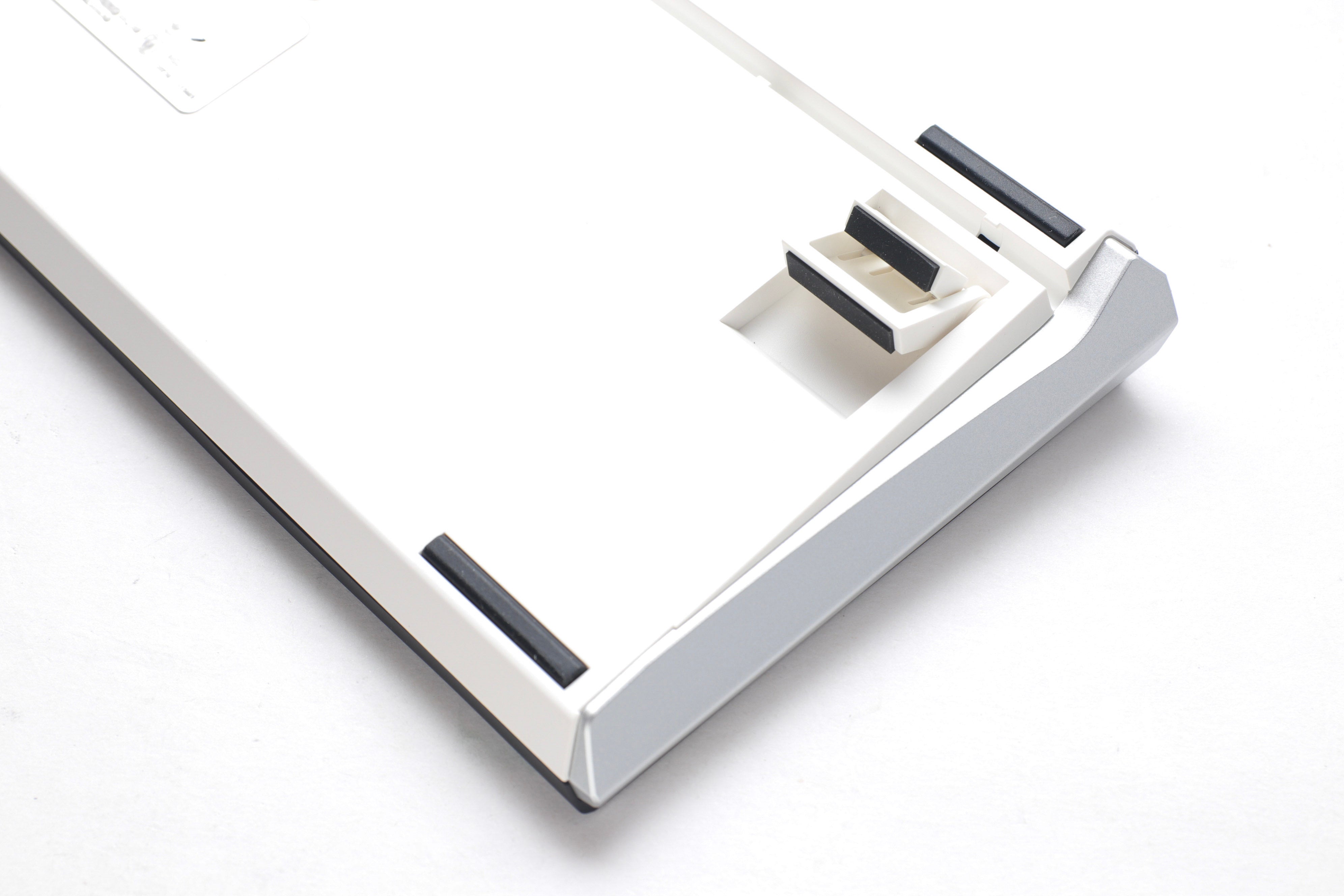 Ducky One 3 - Hot Swap ISO Barebone Black - Fullsize - RGB - Uden Switches/keycaps